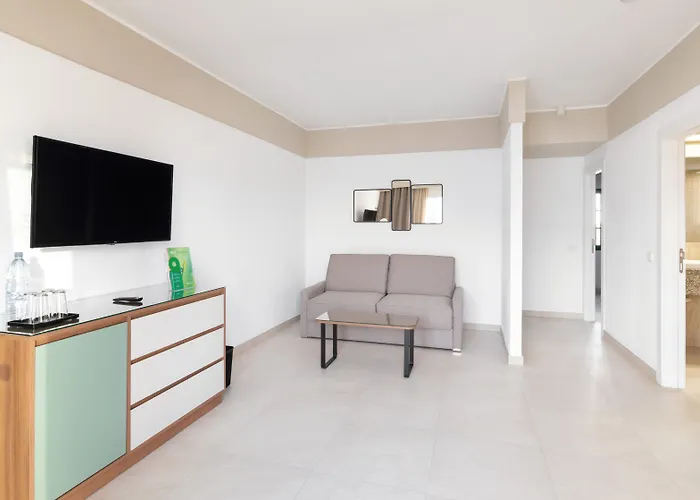 Riu Paraiso Lanzarote 호텔 4*