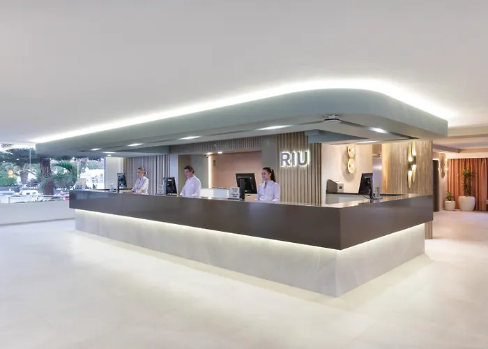 호텔 Riu Paraiso Lanzarote 4*