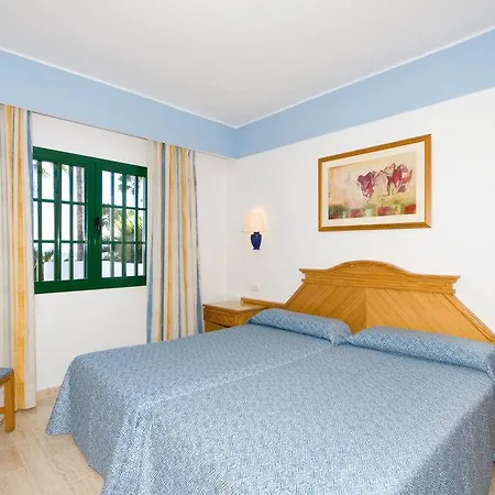 Riu Paraiso Lanzarote מלון