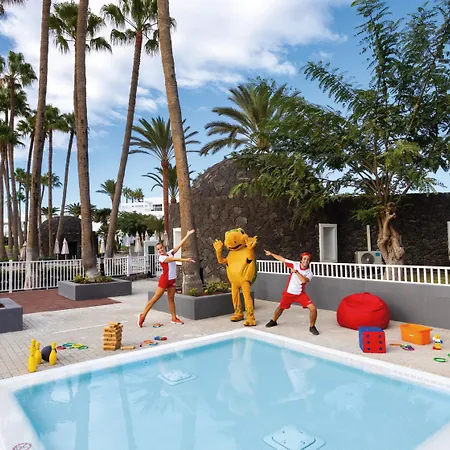 Riu Paraiso Lanzarote מלון